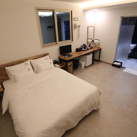 Nova Hotel Ilsan Ni Esterno foto